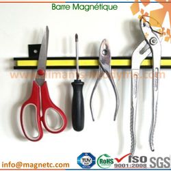 barre magnétique pour couteaux en métal-bande adhésive